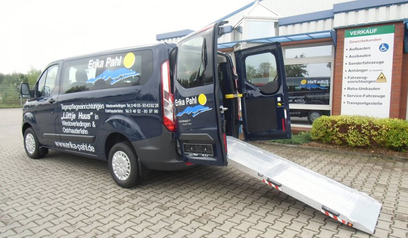 Ford Transit Custom Mit Schoon BIG Rollstuhlrampe, Fahrzeugbeschriftung